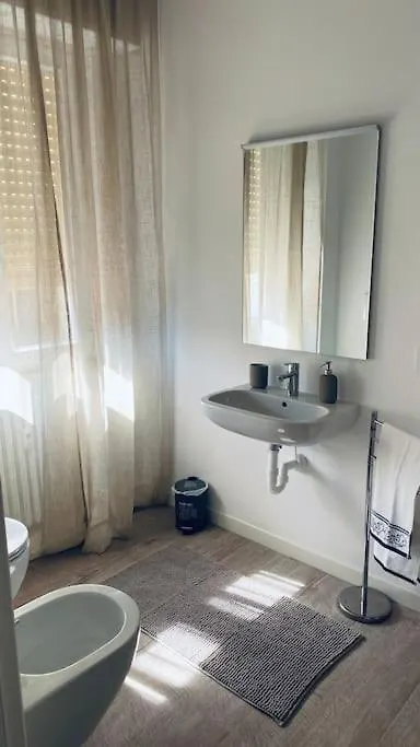 Sun Street Apartment 베로나